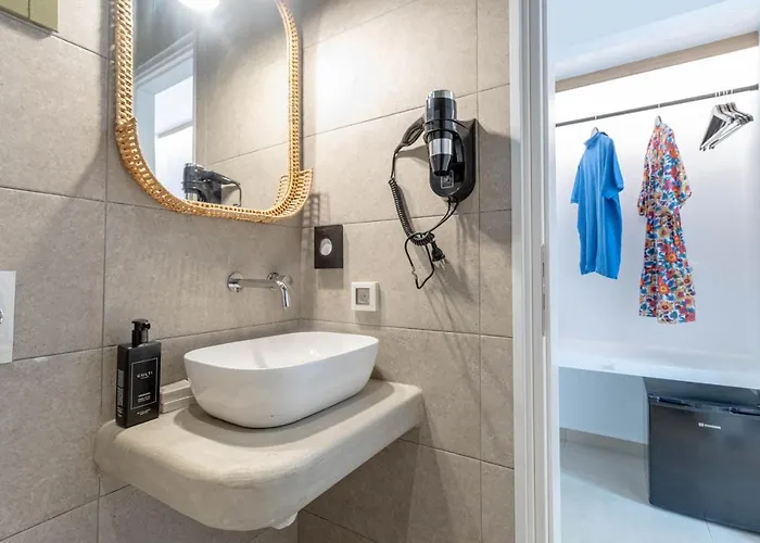 Alirene Mykonos * بانورموس ميكونو