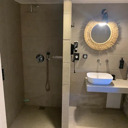 Alirene Mykonos מלון